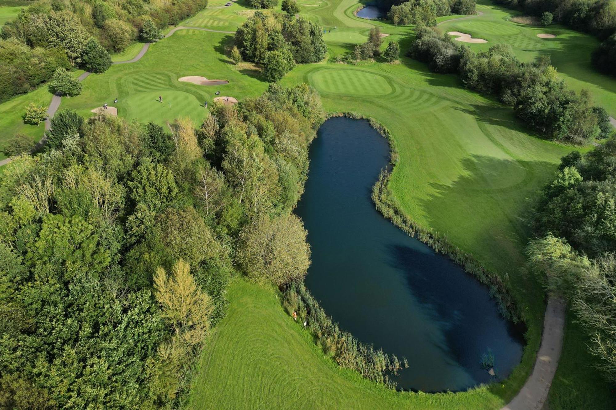 Delta Hotels By Marriott Worsley Park Country Club Zewnętrze zdjęcie