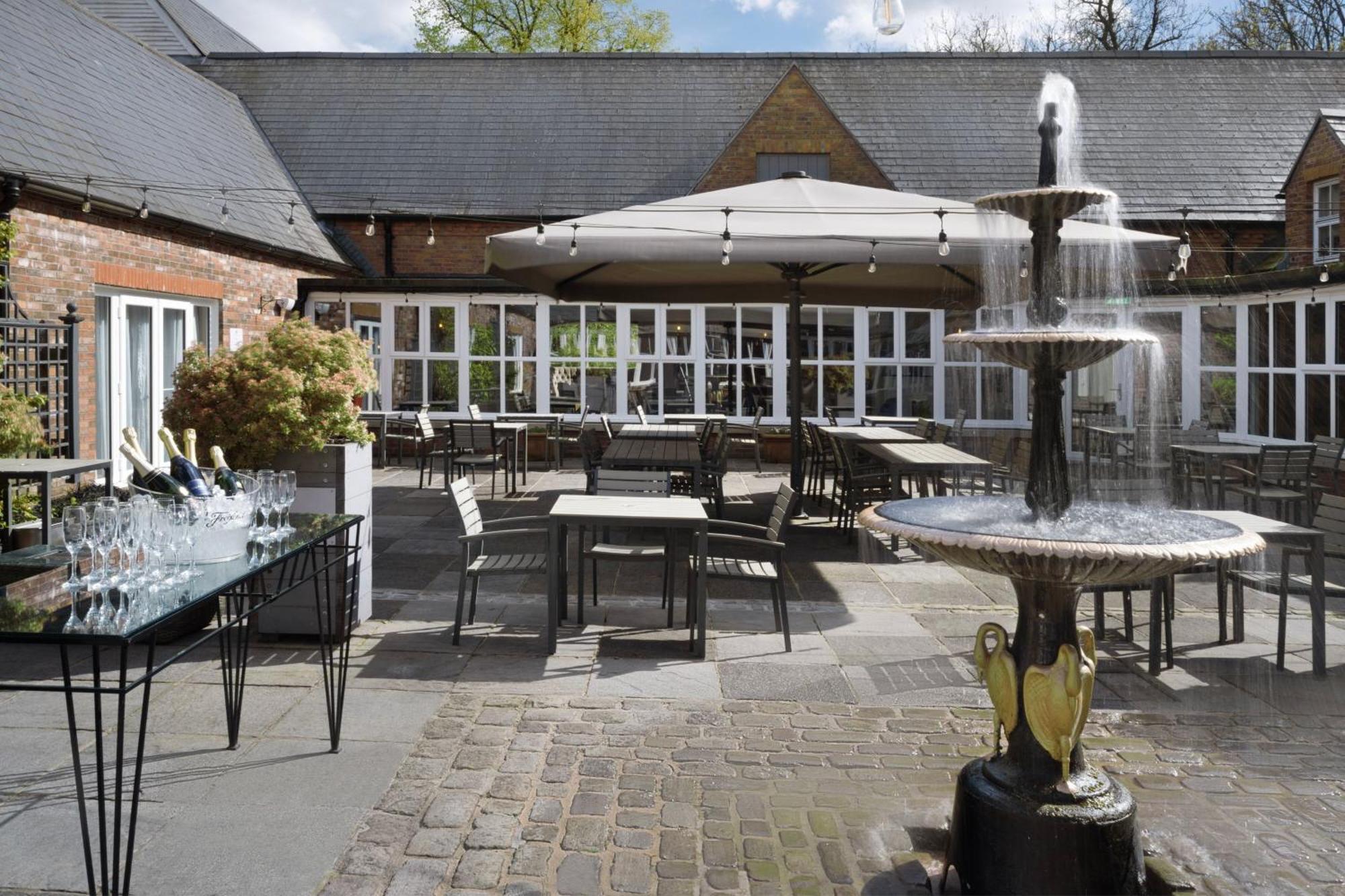 Delta Hotels By Marriott Worsley Park Country Club Zewnętrze zdjęcie